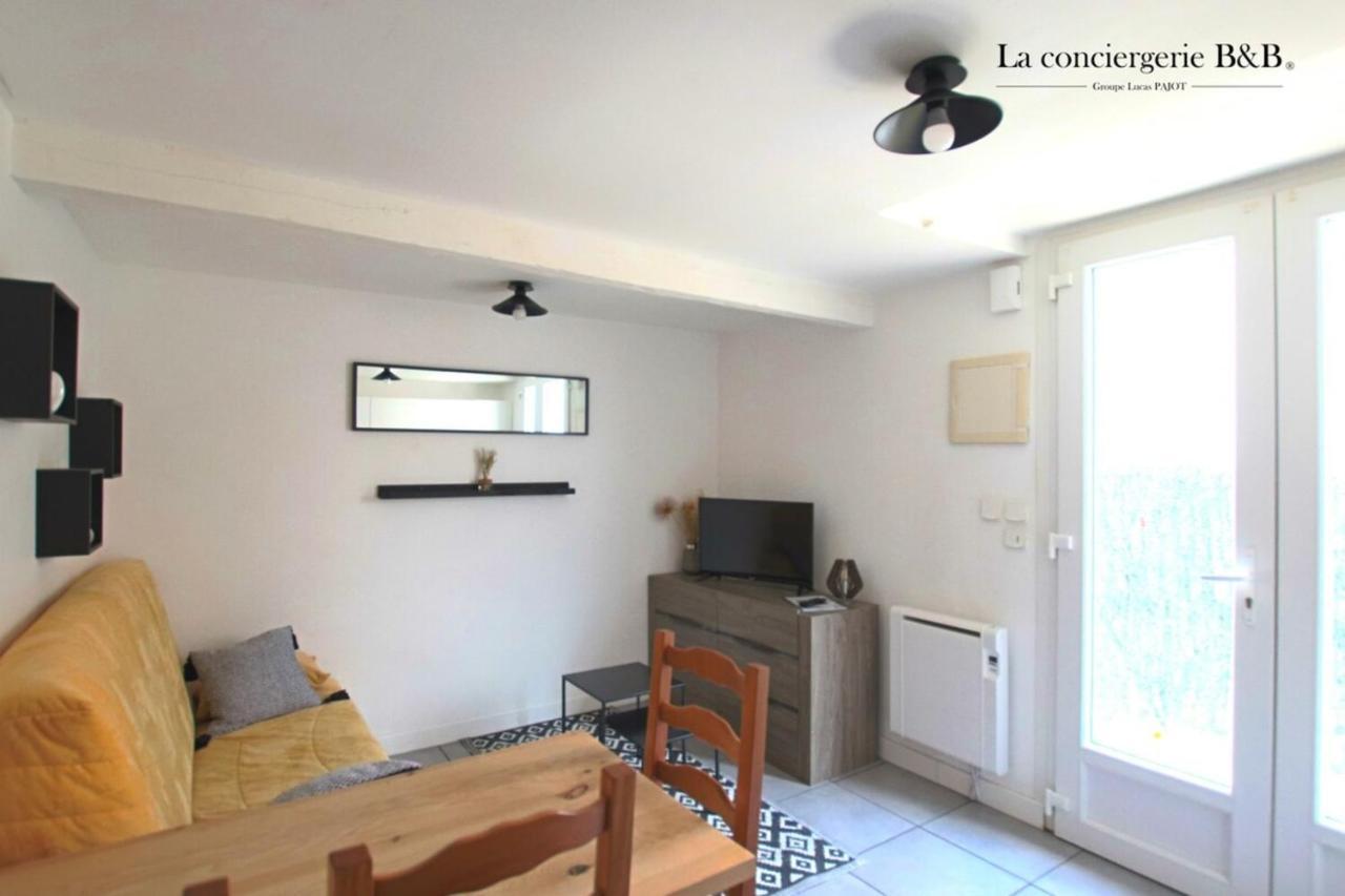 Comfortable Playhouse Rochefort  Exterior foto